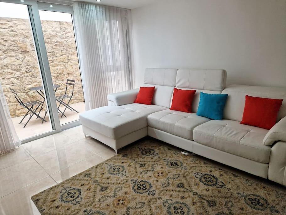 The Caves Cosy Apartment 1 San Ġiljan Exterior foto